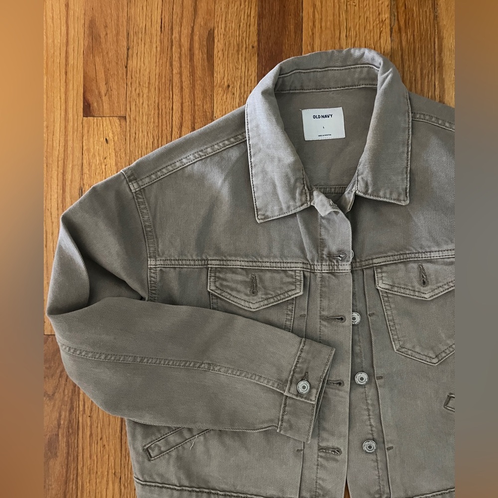 Old Navy taupe Jean jacket women’s denim coat cropped brown gray tan L